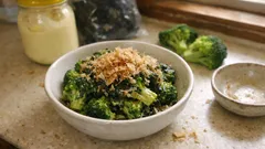 火を使わない副菜：ブロッコリーとわかめのマヨめんつゆ和え（レンジで簡単）