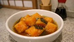 ほくほく甘い「かぼちゃのコンソメ煮」—少ない材料で味が決まる洋風煮物